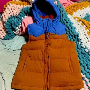 Patagonia hooded bivy woman’s vest size XL